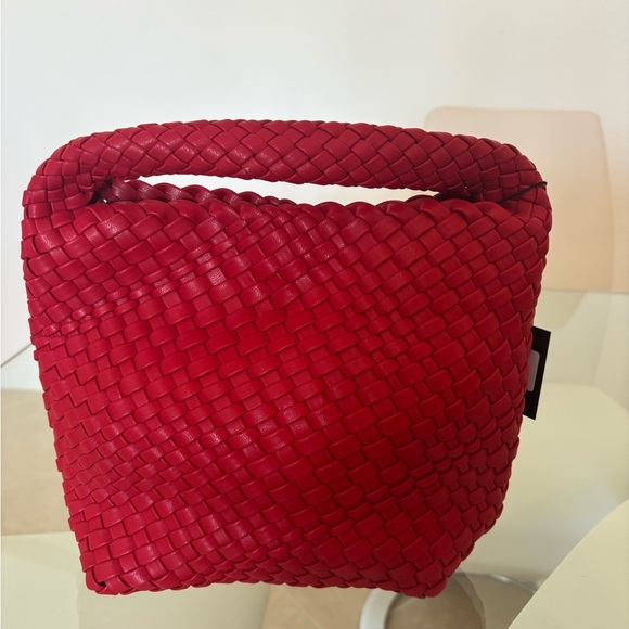 Red Woven Handbag - Picture 1 of 3
